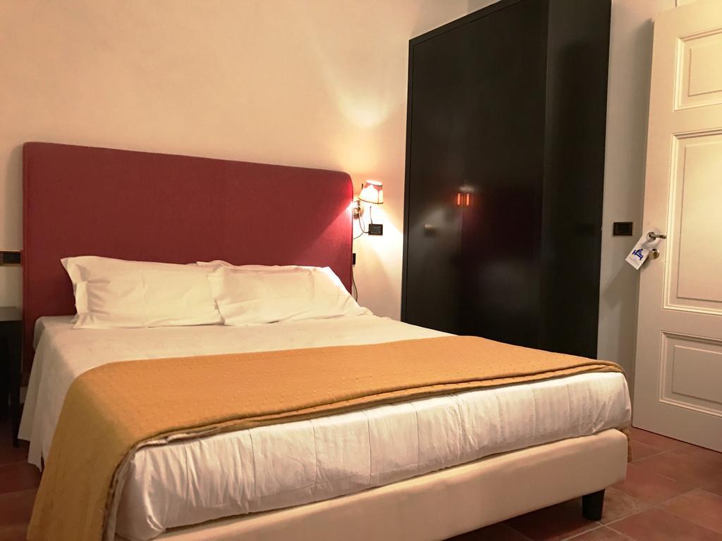 Hotel Castello di Leonina Siena Esterno foto