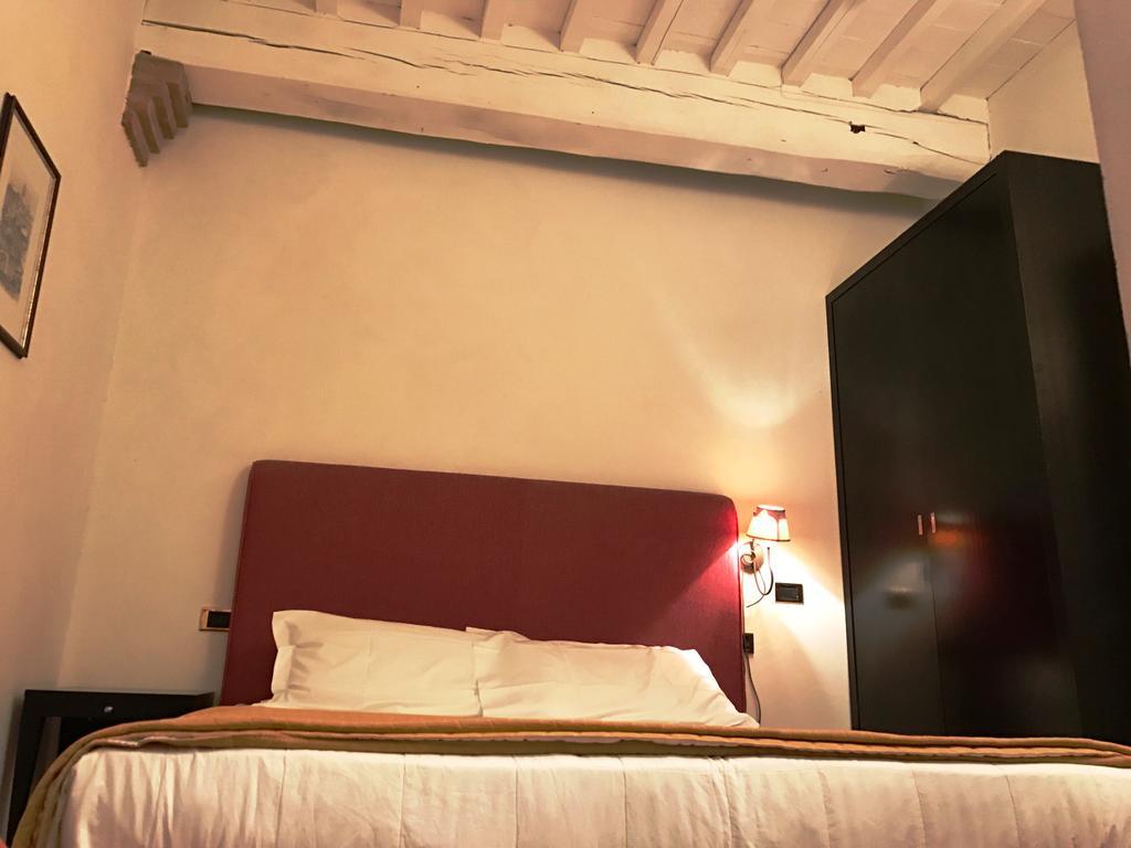 Hotel Castello di Leonina Siena Esterno foto