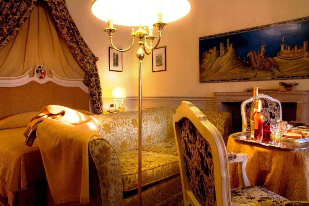 Hotel Castello di Leonina Siena Esterno foto
