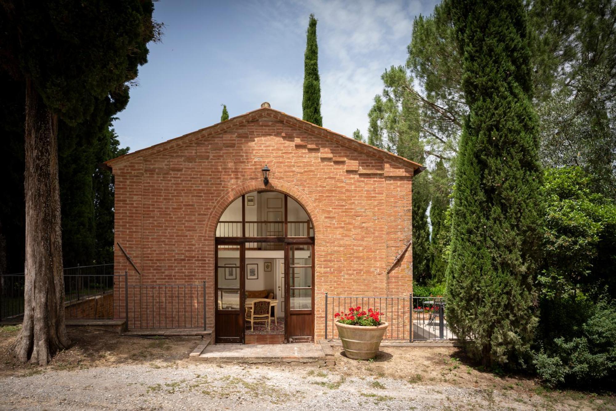 Hotel Castello di Leonina Siena Esterno foto