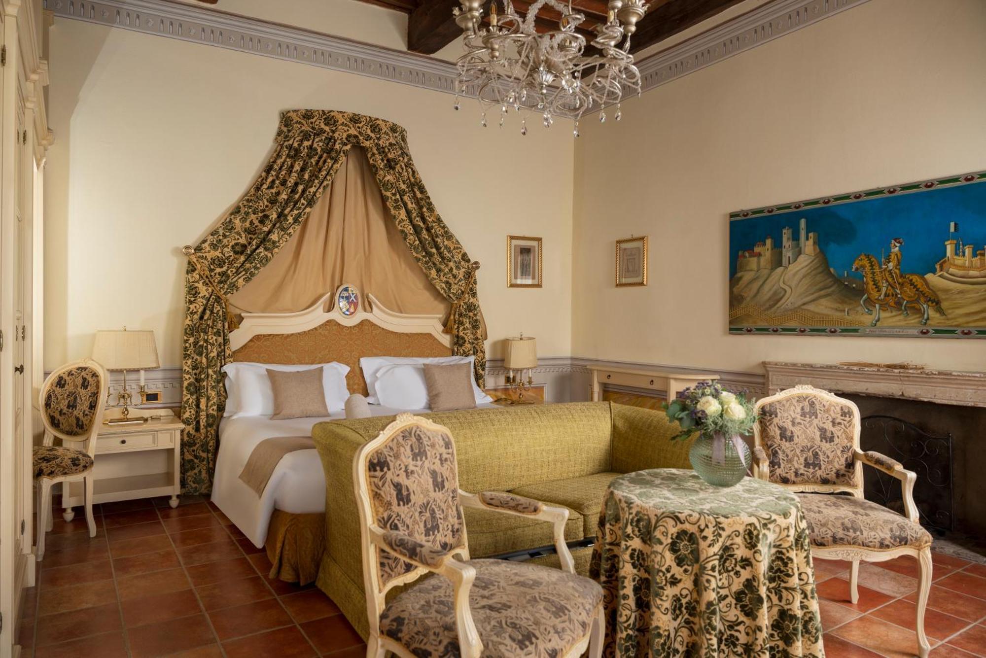 Hotel Castello di Leonina Siena Esterno foto