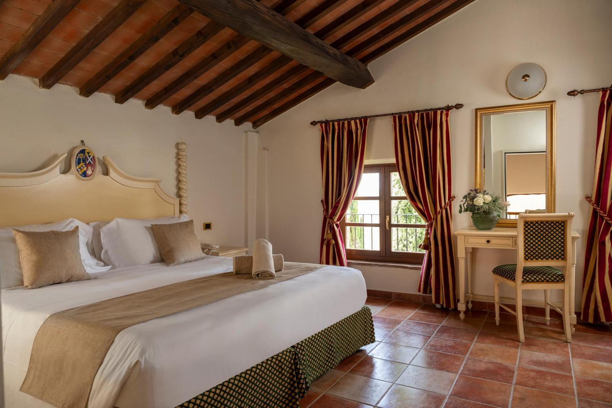 Hotel Castello di Leonina Siena Esterno foto