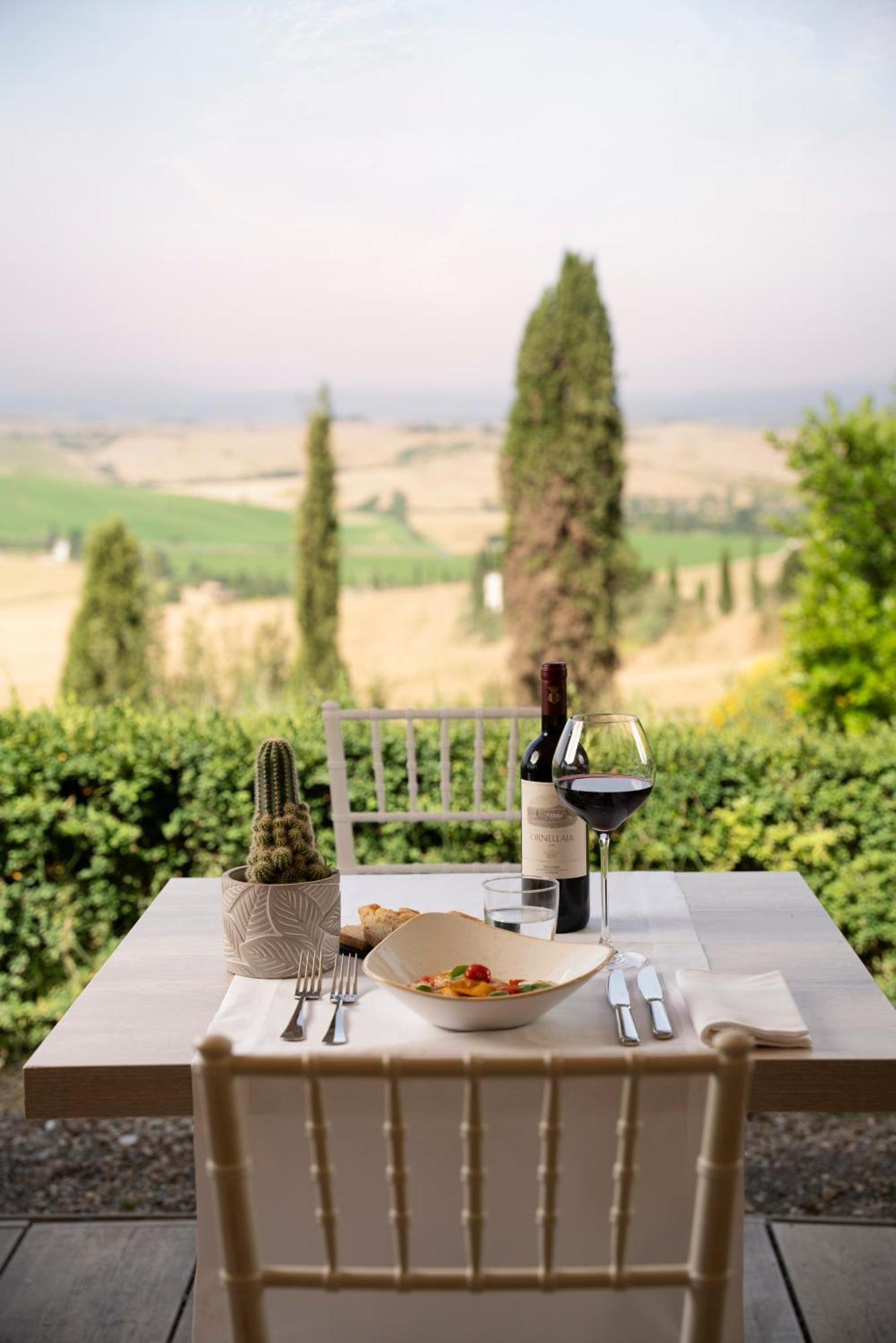 Hotel Castello di Leonina Siena Esterno foto